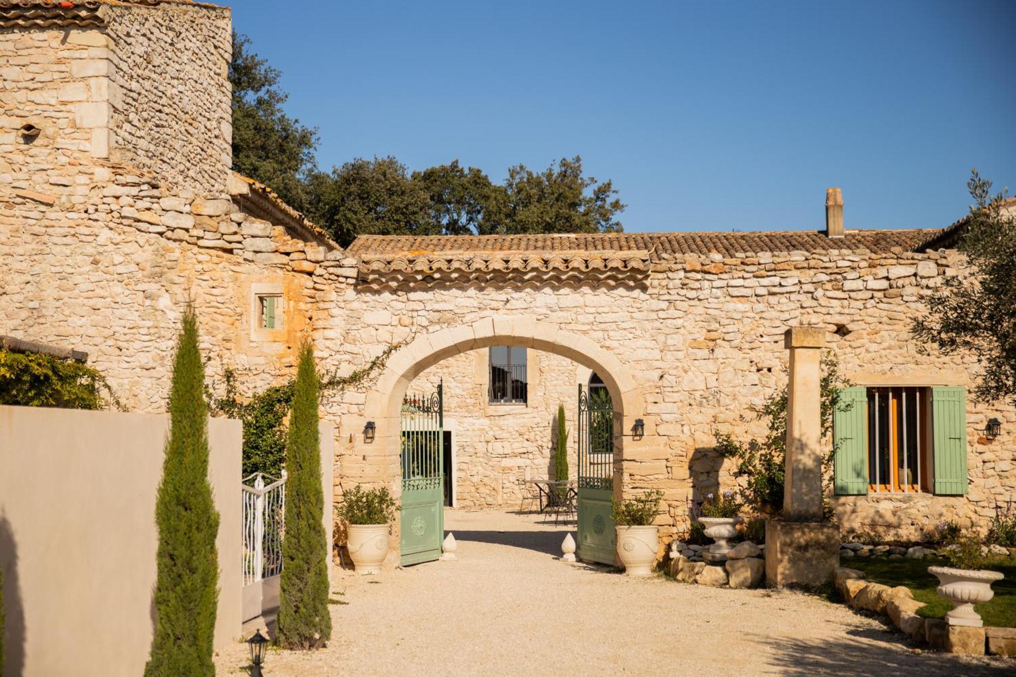 Maison Roucas - Restaurant Et Chambres D'Hotes Solérieux Exterior photo